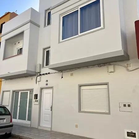 Kleines Gemuetliches 1 * La Listada