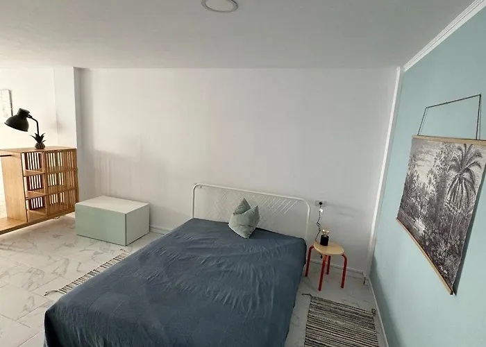 Very Comfortable * La Listada